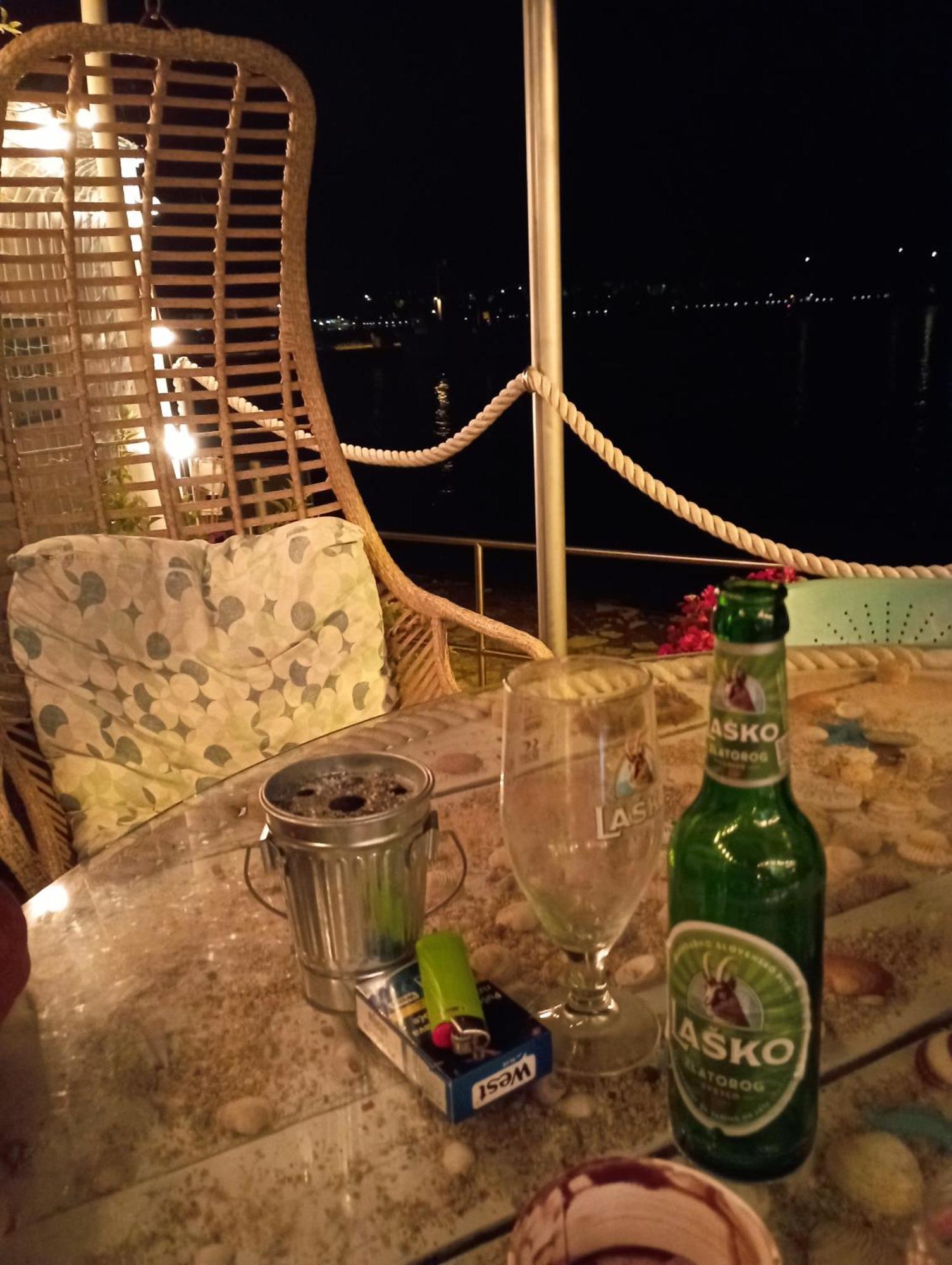 Apartman Sole Daire Karigador Dış mekan fotoğraf